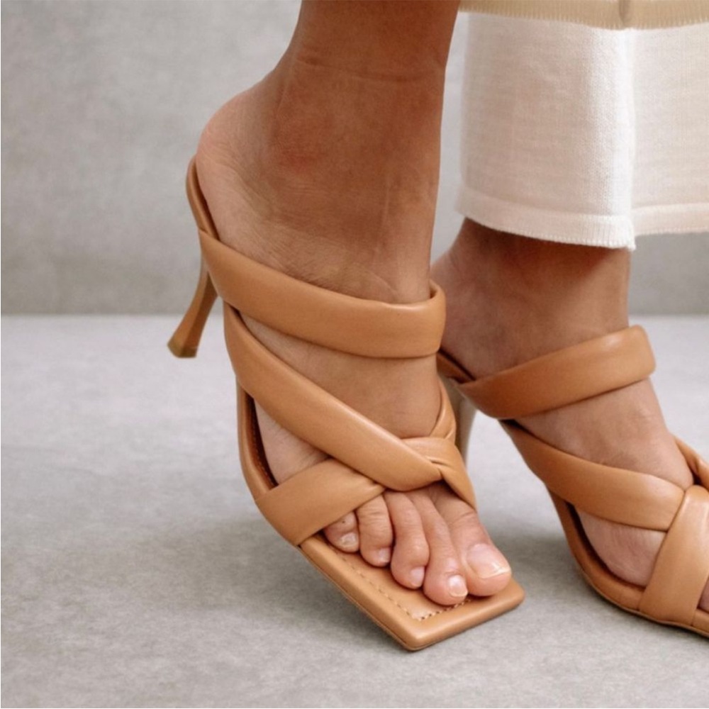 ALOHAS Amaretto mules twist strap leather heels sandals in camel brown size 10